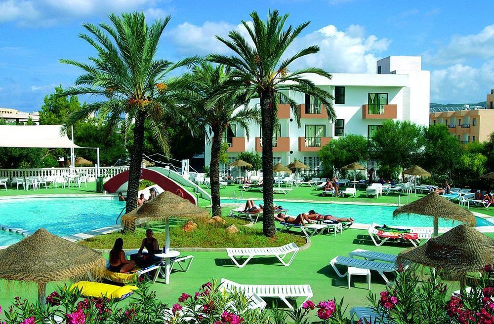Azuline Hoteles Mar Amantis & II Sant Antoni de Portmany Konforlar fotoğraf